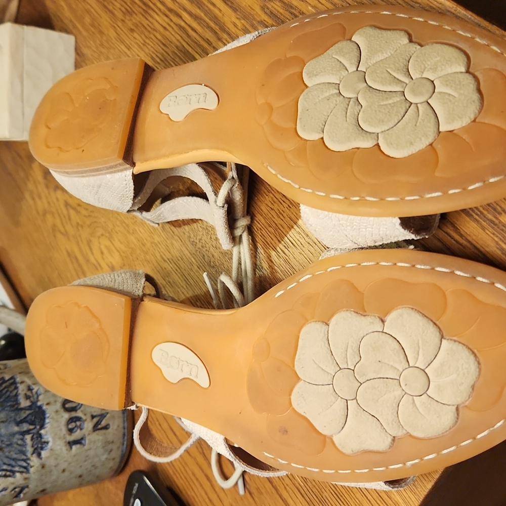 Sandals - Picture 5 of 5